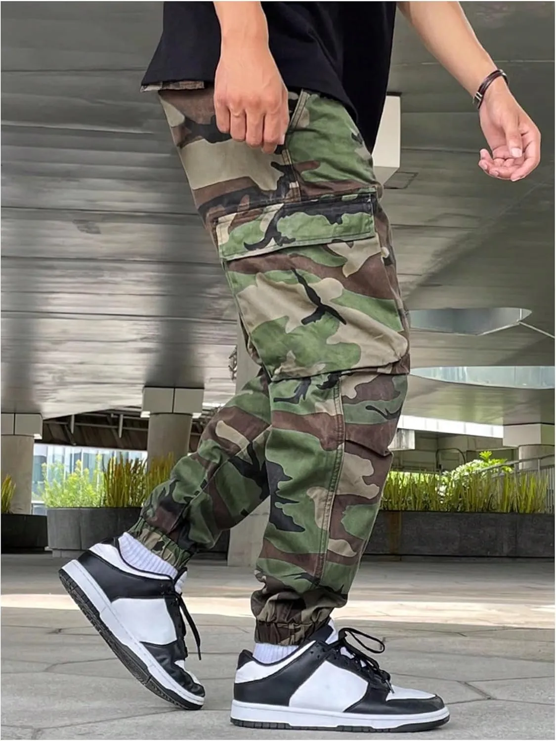OYOANGLE Men's Camo Print Drawstring Elastic Waist Jogger Pants FLA Pocket Cargo Pants