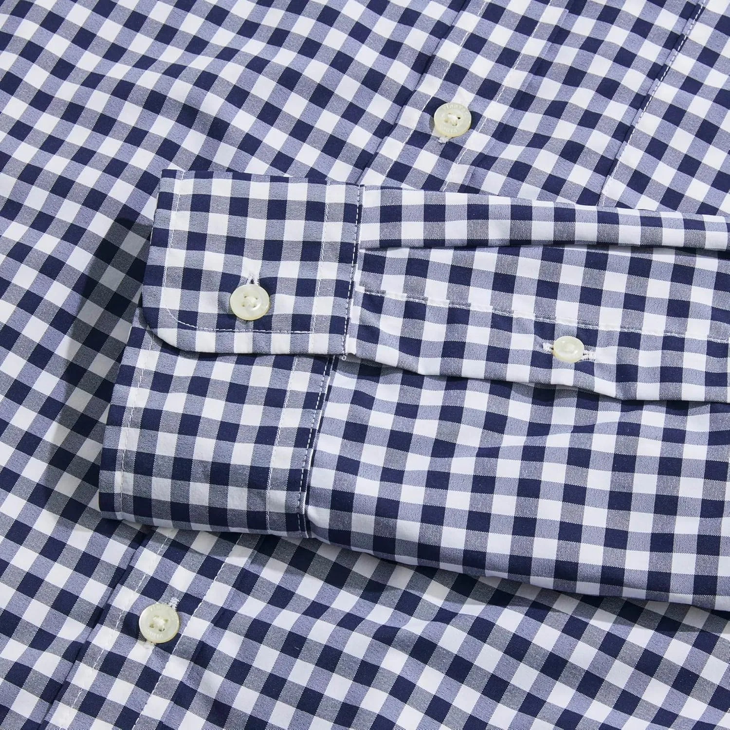 vineyard vines Men's On-The-go Nylon Gingham Shirt