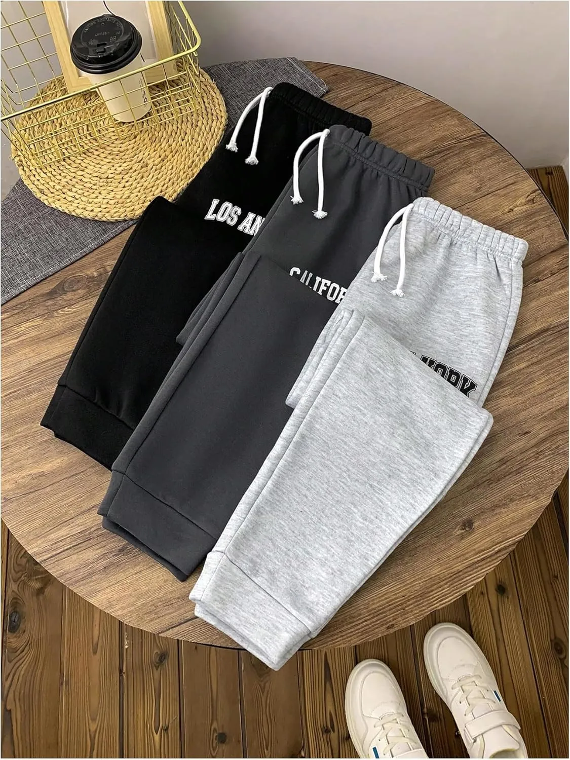 WDIRARA Boy's 3 Pack Letter Graphic Print Fleece Sweatpants Joggers Active Athletic Pants